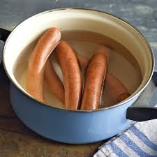 Wer Kennt Die Wurstchen Nicht Aus Seiner Kindheit Knackig Zarte Lieblinge Die Heiss Und Kalt Schmecken Wiener Wurstchen Rezepte Mit Wurstchen Wurstchen