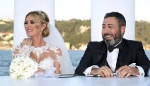 Şarkıcı serkan kaya, 1 ocak 2019 itibari ile yeni şarkısı ile hayranları ile buluşacak. Alisan A 200 Lira Bahsis Son Tv