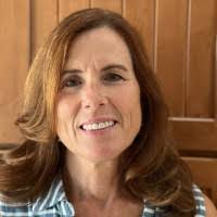 Diane Robles's Instagram, Twitter & Facebook