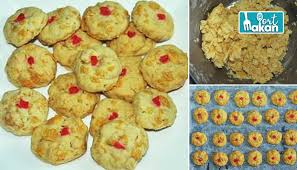 Dalam kata tahun ni tak nak buat kuih raya sebab badan tak larat, tapi masuk resepi cornflakes coklat rangup ni, dah 4 kuih raya dah ayue buat. Resepi Biskut Cornflakes Rangup Dan Sedap Hanya Gaul Gaul Dan Terus Bakar Sekejap Siap Port Makan