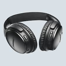 Bose corporation (/boʊz/) is an american manufacturing company that predominantly sells audio equipment. Bose Quietcomfort 35 Wireless Headphones Ii Black Lufthansa Worldshop
