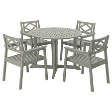 Bondholmen Tisch 4 Armlehnstuhle Aussen Grau Las Ikea Osterreich Ikea Outdoor Outdoor Furniture Sets Outdoor Dining Furniture