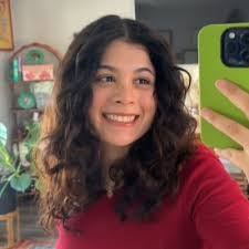 Allyson Schmidt's Instagram, Twitter & Facebook