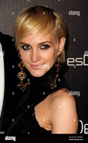 Julia simpson hi-res stock photography and images