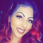 Crissy Hardwick's Instagram, Twitter & Facebook