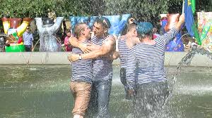 "Смерть п#дарам!" - російські "десантники" провели акцію проти гомосексуалів - Цензор.НЕТ 5499