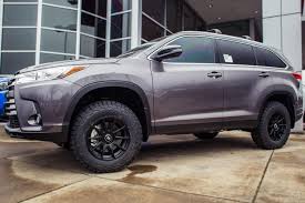 Lifted 2019 Highlander Not Your Average Family Suv Wilsonville Toyota Toyota Suv Highlander Toyota