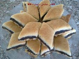 صينية الكعك بالتمر Recipe Lebanese Desserts Middle Eastern Desserts Arabic Food