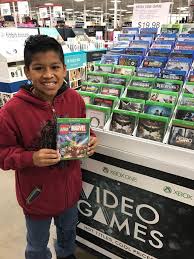 As best as i can figure, sam's club, has 848 locations, of which 198 are outside the us. How To Use The Sam S Club Scan Go App Stockpiling Moms