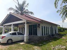 Fasilitas rumah besar dan dua mobil mewah dari orang tua kami melengkapi semuanya itu. Annwar Abdullah Bina Rumah Ikut Resmi Anai Anai