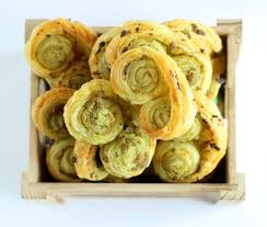 Legumi pasta ripiena pasta senza lattosio pasta, cous cous prodotti biologici prodotti dolciari prodotti senza lattosio risotti pronti riso, zuppe, vellutate salumi sciroppi, zuccheri semi snacks dolci snacks salati sostituti del pane sott'oli marchi apicoltura brezzo barilla baule volante bauli belli freschi. Ventagli Di Sfoglia Al Pesto Genovese Un Giorno Senza Fretta