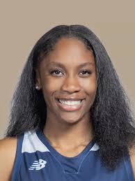 Bri Wade's Instagram, Twitter & Facebook