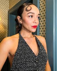 Sophie Lopez's Instagram, Twitter & Facebook