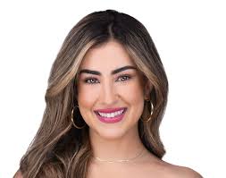 Mariela Gomez's Instagram, Twitter & Facebook