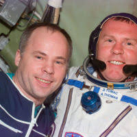 Astronauts Mark Lee and Carl Meade during pre-breathe for EVA
