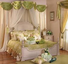 Dalam masa yang sama juga selain untuk tidur, kamar utama juga merupakan tempat yang paling selesa daripada bilik rumah yang lain. Wawa Syaida