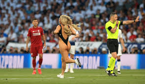 Bajnokok ligája bejegyzései döntő témában. Bl Donto Kinsey Egyetlen Futassal Felporgette Instagram Profiljat Sportfogadas