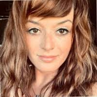 Dani Thompson's Instagram, Twitter & Facebook