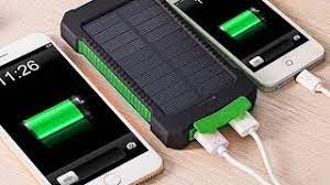 Die solar power bank mit 2.1a und 1a ausgang, laden sie zwei geräte gleichzeitig. Solar Powerbank Test Empfehlungen 06 21