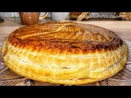 La Galette Des Rois A La Frangipane Pate Feuilletee Classique Fait Maison Youtube In 2021