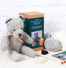 Helpful for beginners, children, arthritis, strokes, dementia, parkinson's, multiple sclerosis and more. Knitting Kits 18 Of The Best Knitting Kits For Beginners