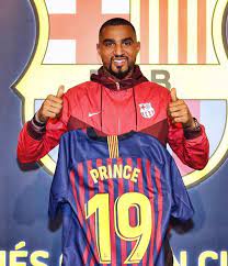 View our selection of germany & fc bayern jerseys and apparel in stock! Transfer News Live On Twitter Kevin Prince Boateng Will Wear The Number 19 Shirt At Barcelona The Club Have An Option To Buy In The Summer For 8m Source Fcbarcelona Https T Co Tv9097gddm