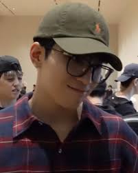 첫휴가에 아다 떼주는 남사친+: 히얼세븐틴