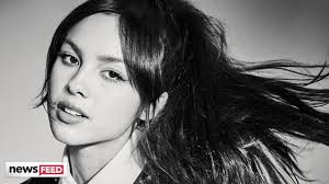 Jennette McCurdy PRAISES Miranda Cosgrove Amid iCarly Premiere!