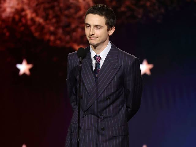 Às vésperas do Oscar, Timothée Chalamet é criticado após fala polêmica |  CNN Brasil