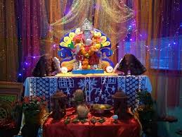 The theme depends on your ganesh idol as well. Ganesh Chaturthi Decoration Tips Ideas Ganpati Decor Theme Pictures