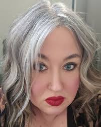 Debra Klinger's Instagram, Twitter & Facebook