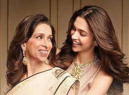 With Her Mom Deepika Padukone Mother Daughter Relationships Mother Daughter