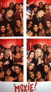 Atriz de after se junta ao elenco do filme de amy poehler. I Heart Amy Poehler On Twitter Amy Poehler In The Moxie Photo Booth With Some Of The Cast