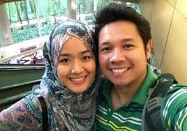 Pernah berkahwin dengan ally iskandar pada 20 januari 2012. Luahan Hati Farah Lee Isteri Ally Iskandar
