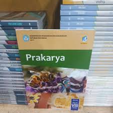 Buku prakarya kelas viii 8 kurikulum 2013 revisi 2017 semester 1 dan 2 mata pelajaran prakarya bertujuan untuk mengembangkan pengetahuanketerampilan dan sikap percaya diri siswa melalui produk yang dihasilkan sendiridengan memanfaatkan potensi sumber daya alam yang ada di lingkungan sekitar. Buku Paket Prakarya Kelas 8 Smp Semester 2 Kurikulum 2013 Shopee Indonesia