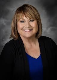 Amber Schlueter's Instagram, Twitter & Facebook