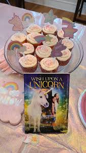 Dos niños descubren que su madre se ha ido. Wish Upon A Unicorn Tells A Magical Tale For Young Kids