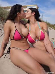 Ibi Smiles- the excitement of the forbidden in every moment