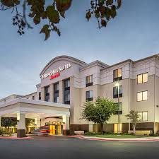 Guests can enjoy a free continental breakfast at family garden inn & suites laredo, and also the evening social hour with refreshments. Hotel Family Garden Inn Suites Laredo Laredo Trivago Com