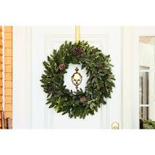 Shop best christmas decorations clearance christmas lights at banggood. Holiday Living Battery Powered Christmas Wreath Harpersville 50 Warm White Led Lights 30 In Gd26p3d90l00 Rona