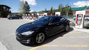Man Fatally Burned In Fiery Tesla Crash After Door Wouldn T Open Lawsuit Alleges Abc News