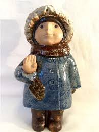 lisa larson flicka fyra ar 1979 utstallningsskick vackert signerad keramik skulptur lisa