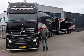 Pin Van Jorma Kirmanen Op Autot Ja Moottoripyorat Mercedes Benz Mercedes Truck