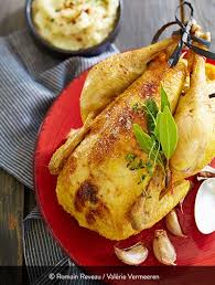 Recette Poulet Roti Au Beurre De Piment D Espelette St Sever Recette Piment Espelette Recettes De Cuisine Poulet