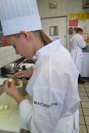 A Bachelor Of Culinary Arts Student At Ferrandi Culinary School In Paris Culinary Arts Culinary School Culinary