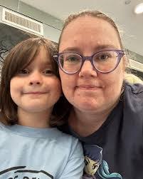 Stephanie Merriman's Instagram, Twitter & Facebook