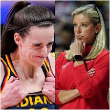 Caitlin Clark's interaction with autograph seeker at All-Star weekend