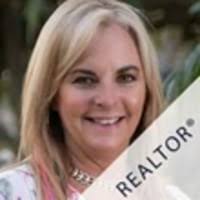Christine Nargi — Reviews & Property Sales