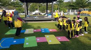 Bandar raya shah alam ialah ibu negeri bagi negeri selangor darul ehsan, malaysia. Teng Teng At Little Bumble Bee Montessori Preschool Facebook