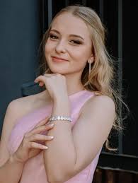 Makeup Artist Hartbeespoort (@patsy.mcmanus.makeup) · Hartbeespoort